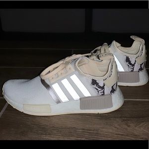 Adidas like new shoes